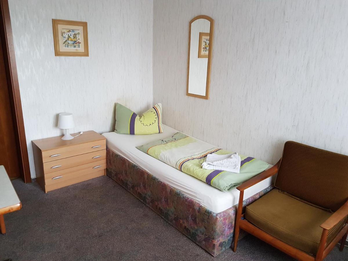 Hotel Arkona Genthin Extérieur photo